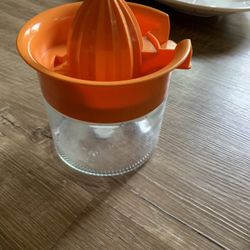 Orange Juicer