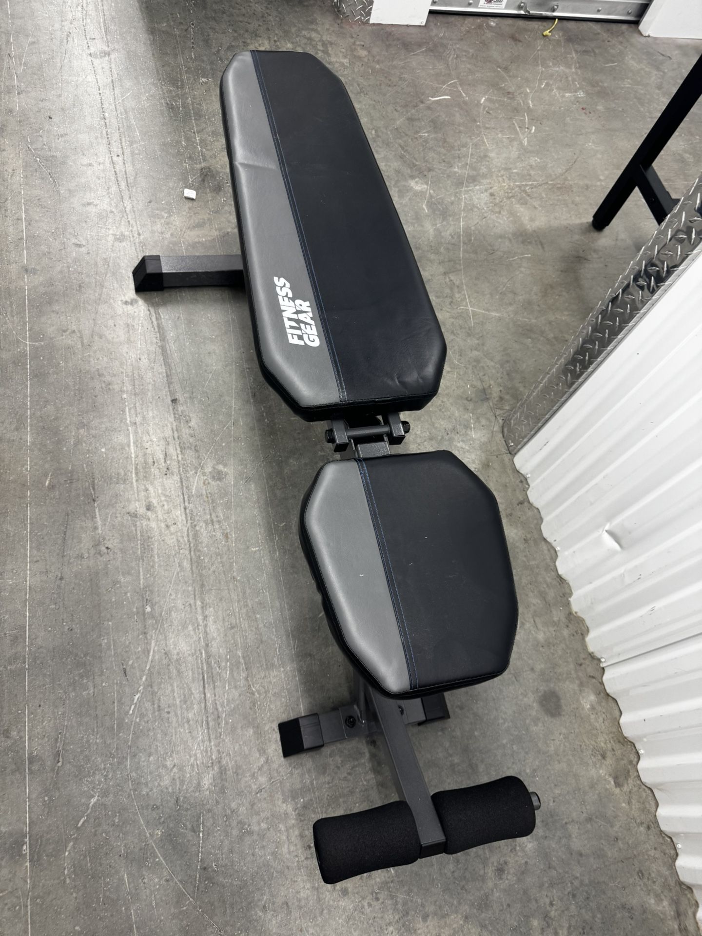 Weight Bench