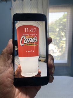 iPhone 6S-32Gb Unlocked For $40
