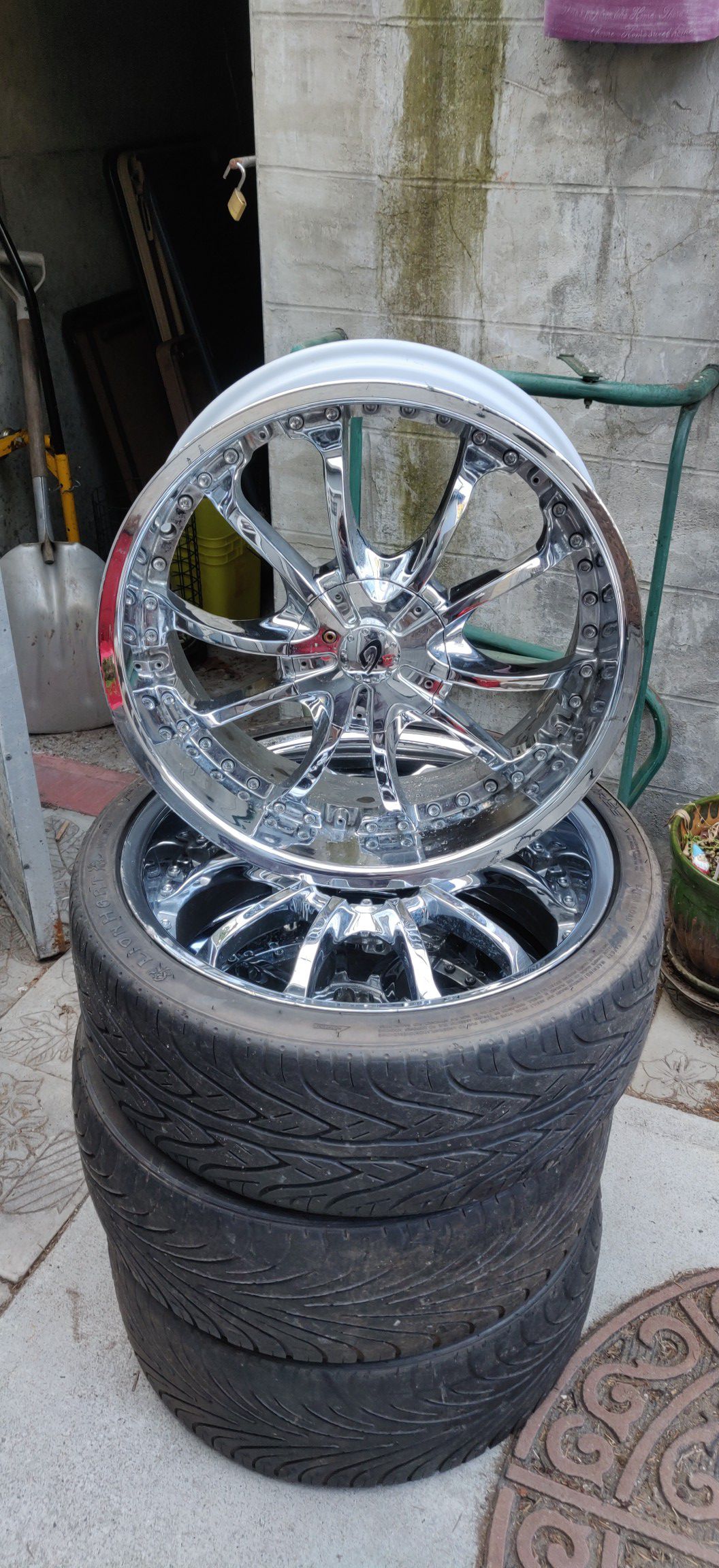 20in Chrome rims $100 today ONLY