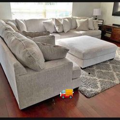 Off White Sofa\ Rawcliffe Parchment Modular Modern Sectional Couch 💫 Brand New 💯 Financing Options💰 Best Price📣