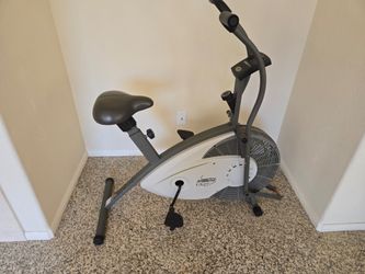 Stationary bike complete