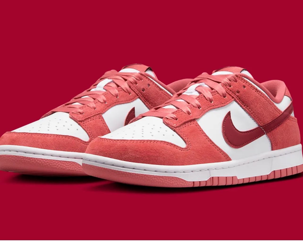 Nike VALENTINES DAY Dunks