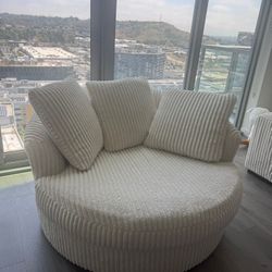 Lindyn Oversized Swivel Accent Chair