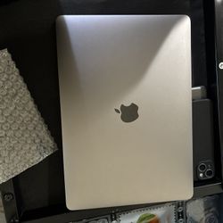 Macbook  Pro