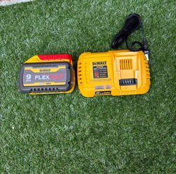 DEWALT 20V/60V MAX FLEXVOLT Lithium-Ion 9.0Ah Battery and Charger