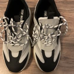 Steve Madden  Sneakers 