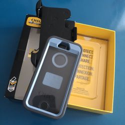 Otterbox Defender iPhone SE NIB