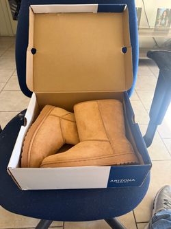 Arizona Short Suede Boots