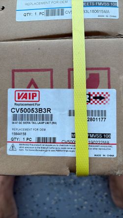 04-07 GMC tail lamps new in box