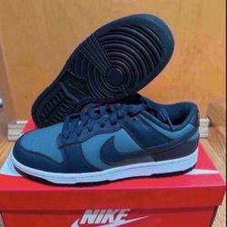 Nike Dunk Low Retro PRM Armory Navy Size 10 Brand New