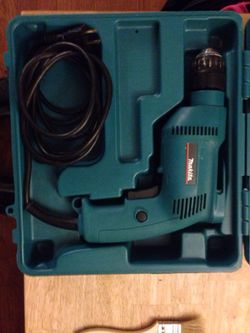 Excelente condition - Makita Corded Drill