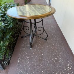 Dining Table Round,44 Inch Diameter 