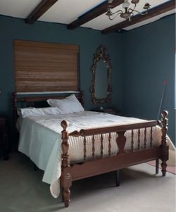 Ethan Allen Full Wood spindle bed