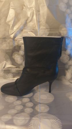 Cute Paxie Boots with buckle