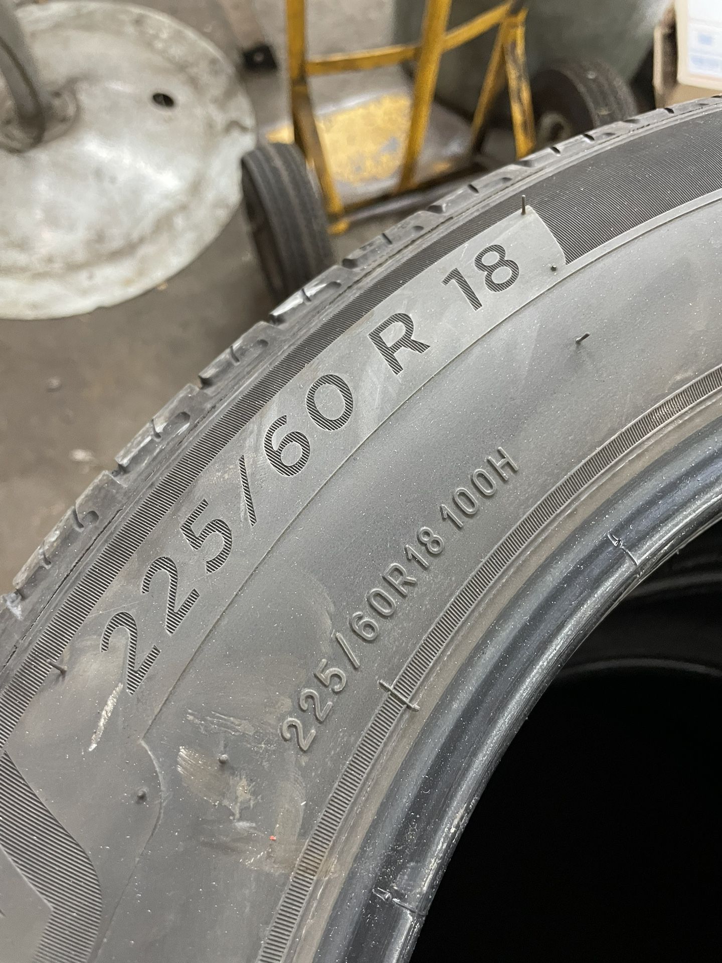 Set Of 4 Michelin Primacy Tires 225/60R18
