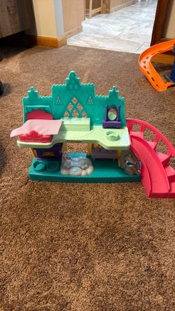 Elsa Little People