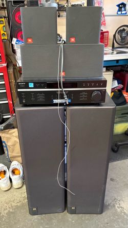 JVC Stereo System, w/Speakers