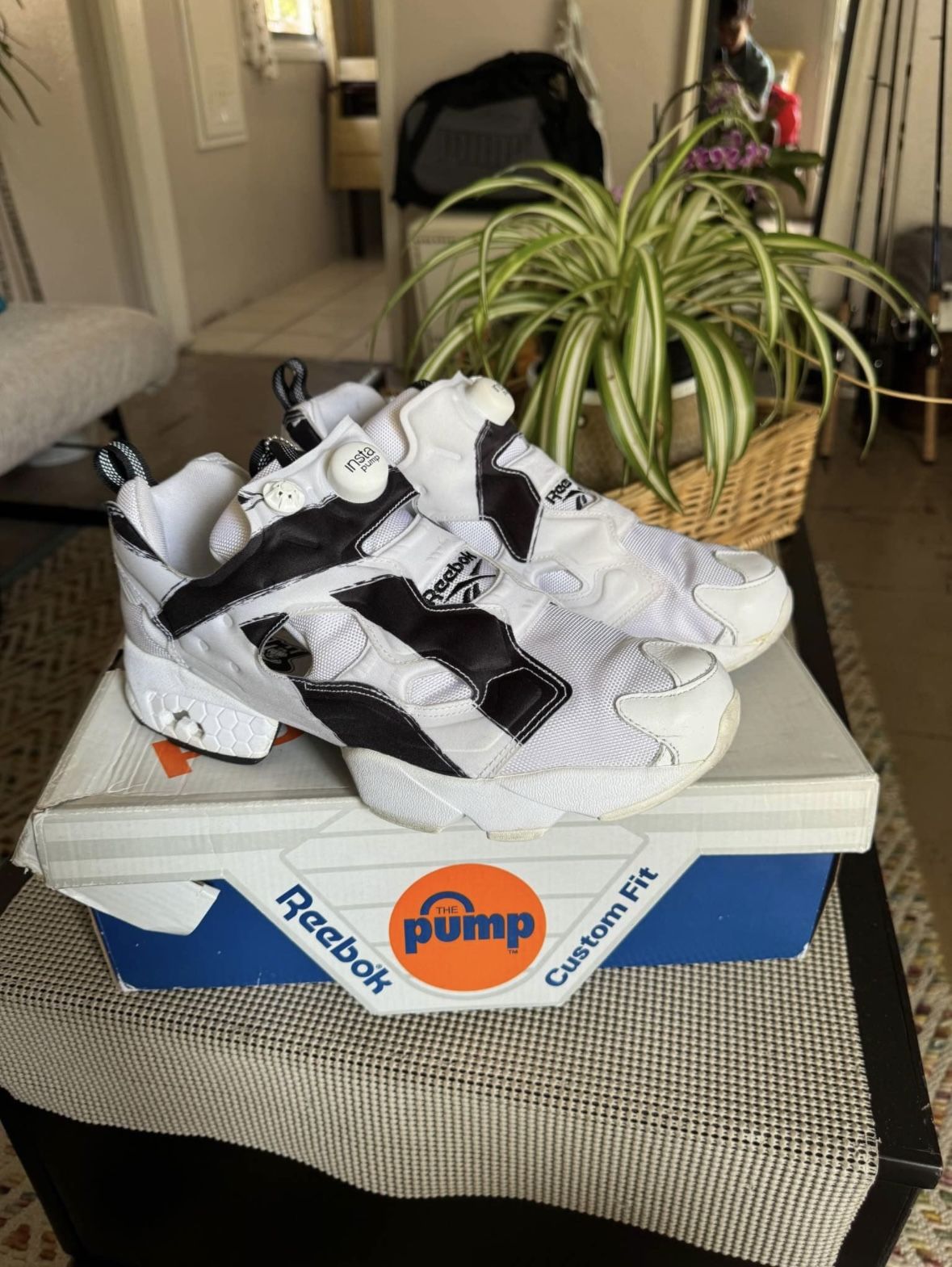 Reebok men’s shoes size 10.5