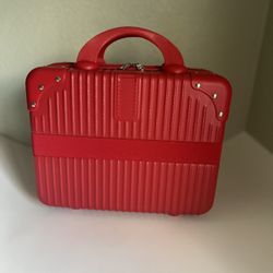 MAKEUP CASE!! 🎅🏻🎁💄💅🏻👛💋