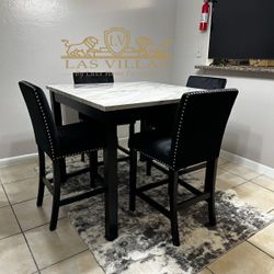 Dining Room Set