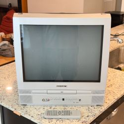 Magnavox MSD520FF 20” CRT TV w/ Built In DVD Player Tested With Remote!!