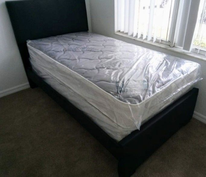 24/7 Same Day Delivery Se Habla Twin Mattress 99 Full 159 Queen Bed 179 King 229 Cali King 229 All Sizes Available 