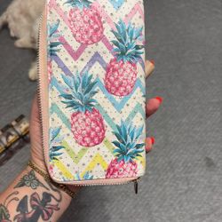 Pineapple Wallet 