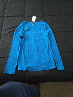 Long sleeve shirt size L