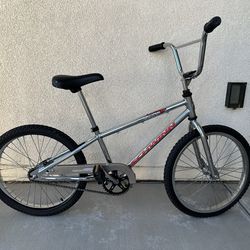 1995 Schwinn Aerostar BMX bike “Collectors Bike”
