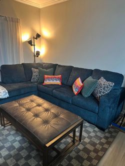 Comfy Nebraska sofa like New