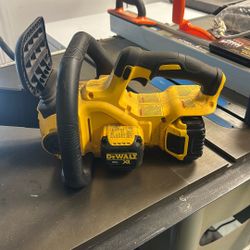 20V MAX 12in. Cordless Battery Powered Chainsaw Kit with (1) 5 Ah Battery and Charger 