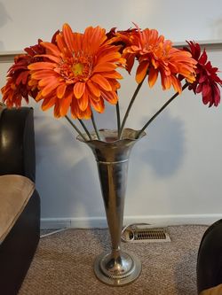 Big flowers in Vase