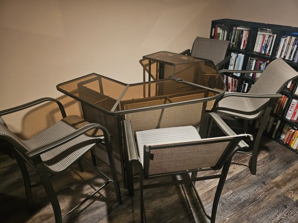 Patio Bar / Table Furniture And Chairs
