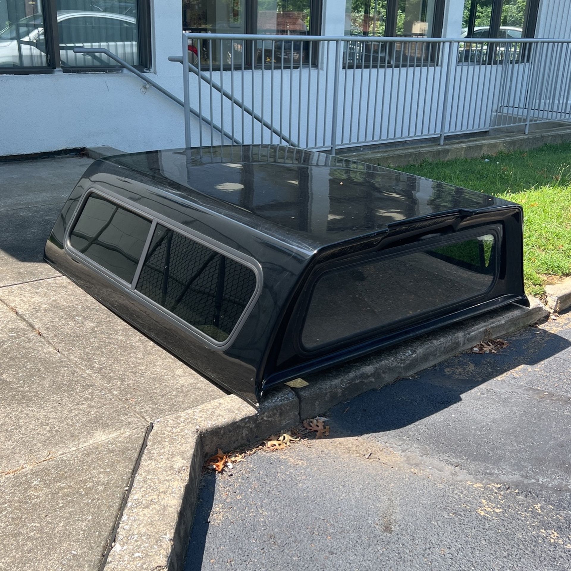 16 Nissan Frontier Truck Bed Cap