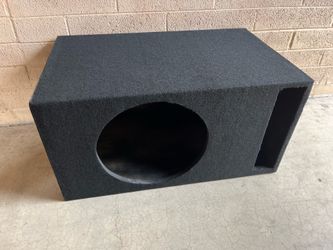 Custom built slot vented box for 1-15 - $250