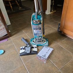 Shark Vacuum 