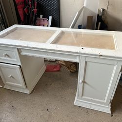 Free Pottery Barn Desk