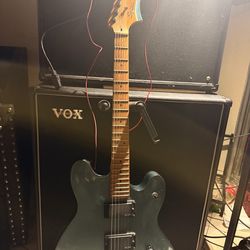 Squire contemporary starcaster in gunmetal metallic