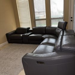 Power Reclining Sectional *** Best offer