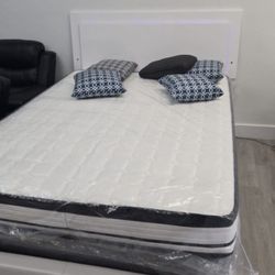 Bed Whit Mattress - Cama Con Colchón 