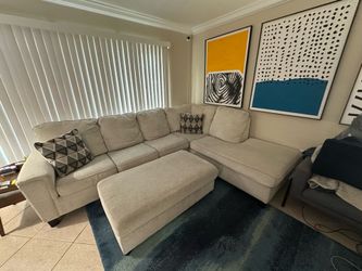 Mueble Blanco Crema - Cream Sectional Couch