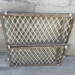 Adjustable Baby / Dog / Pet gate fence