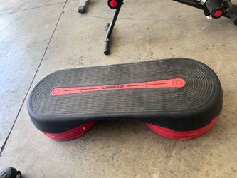 Work out stepper with risers