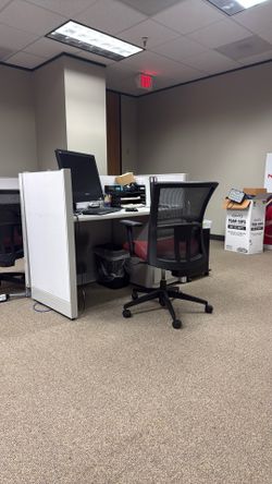 Cubicle work desk