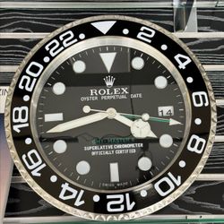 GMT 2 II Superior Black Wall Clock Black gray bezel insert and black green arrow face dial