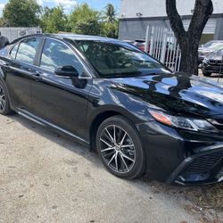 2022 TOYOTA CAMRY SE