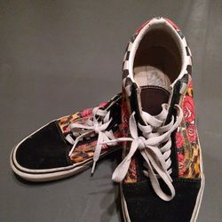 9 And 9.5 Vans Take Both For 20$