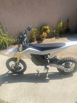 E moto RTR light