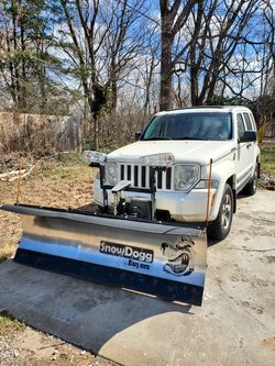 2008 jeep liberty with plow
